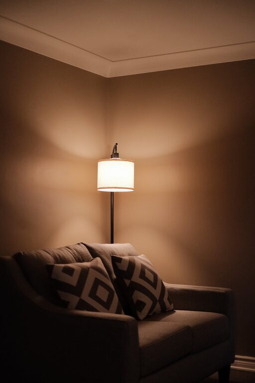 Simple Ways to Create a Cozy and Inviting Home Environment